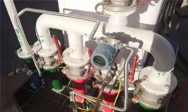 pressure transmitter pressure transmitter